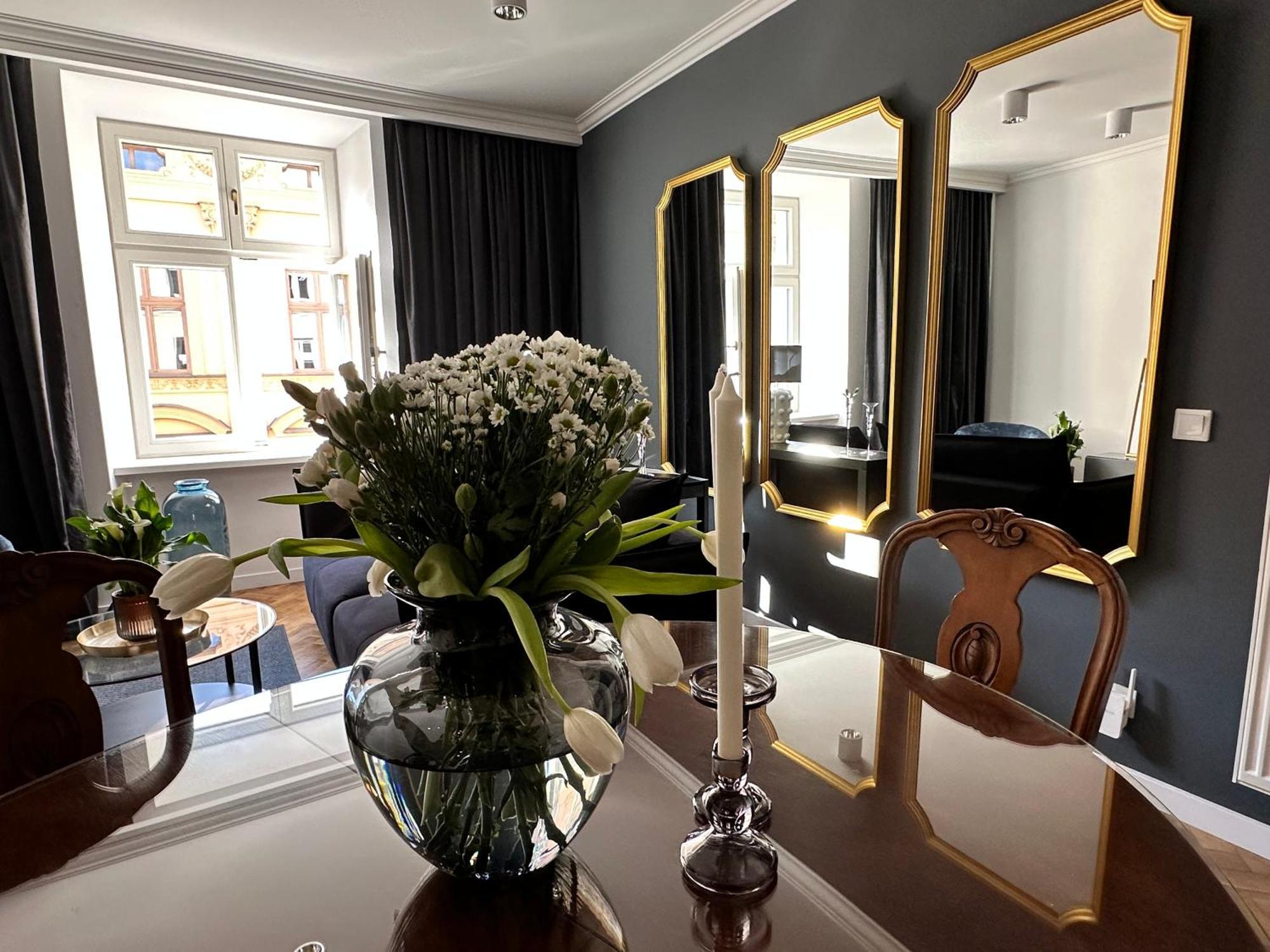 Main Square Apartments Sylvi 克拉科夫 外观 照片